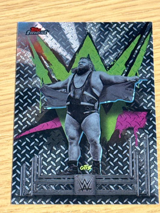 Otis - Common #31 - Topps WWE Finest 2025
