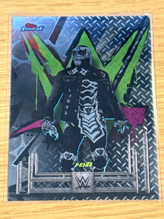 Penta - Uncommon #115 - Topps WWE Finest 2025